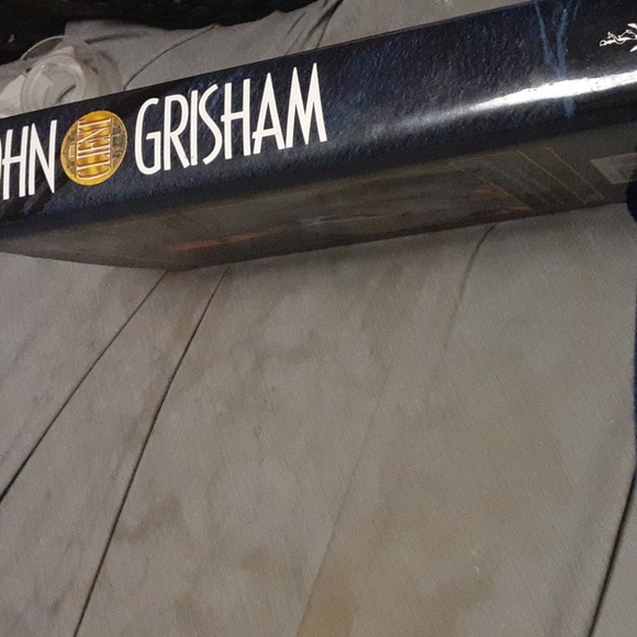 John Grisham The Client Hardback in Good Condition - Picture 4 of 4